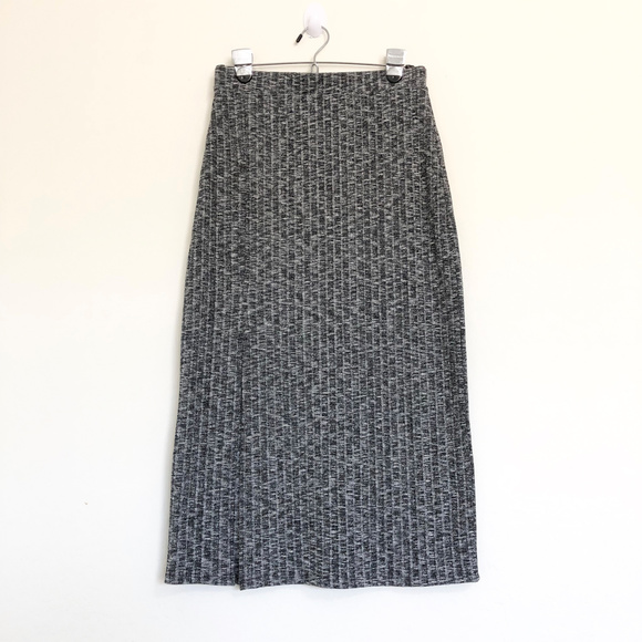 Abercrombie & Fitch Dresses & Skirts - Abercrombie and Fitch Gray Midi Skirt w Slit